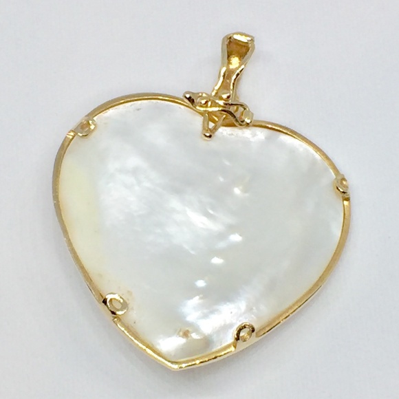 14kt Heart Shaped Mobe Pearl Pendant - Picture 2 of 4